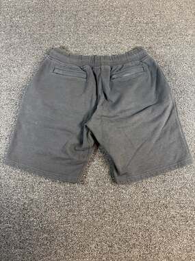 LIGHTWEIGHT SHORT – Undefeated